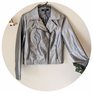 ✨NWT Silver Metallic Moto Jacket